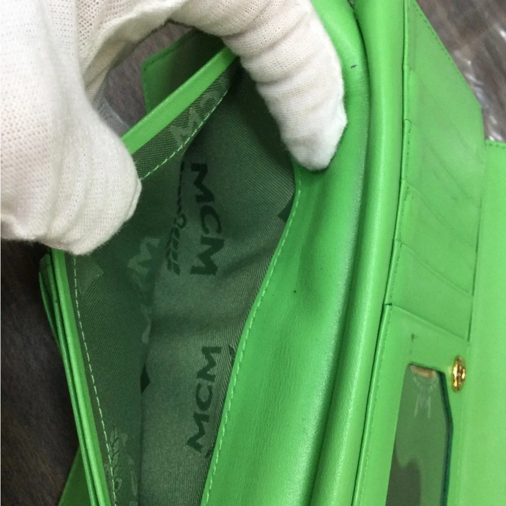 GUC MCM Green Leather Continental Wallet with Gold Accents